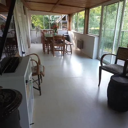 Avec Plan D'eau Privatif Holiday home *